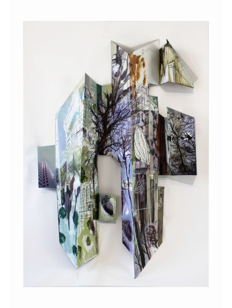 DE LAS CIUDADES II 2023. 140 x 120 x 40 cm (Mixta/aluminio)